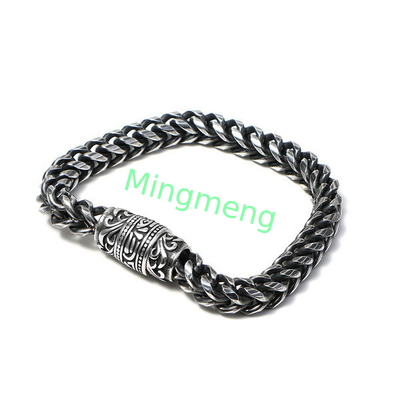 Edelstahl-Männerarmband mit Retro-musterterter Oberfläche gegossen Magnetschnalle Design, trendiges Accessoire