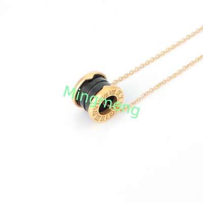 Gold-Edelstahl-Halsband, leichter Luxus, Nische High-End Schlüsselbein-Halsband, Temperament, Frauen-High-End-Design, Schlüsselbein-Kette, neuer Stil