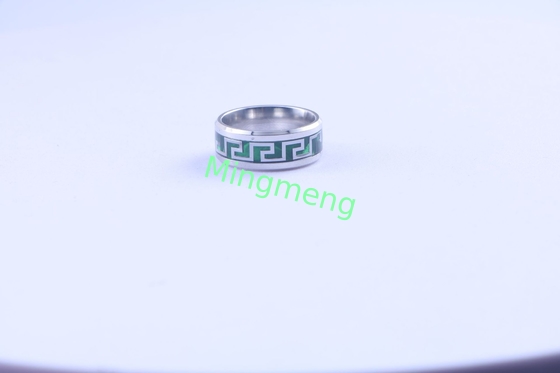 Europäischer und amerikanischer Mikroglasierter Großer Wandmuster Personalisierter Titanstahlring für Männer und Frauen